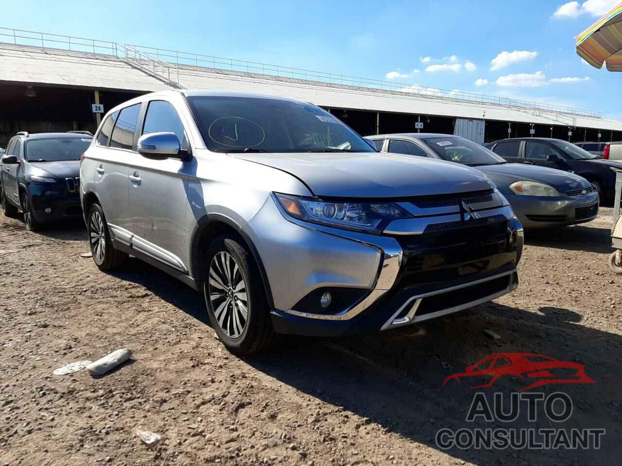 MITSUBISHI OUTLANDER 2019 - JA4AD3A38KZ042542