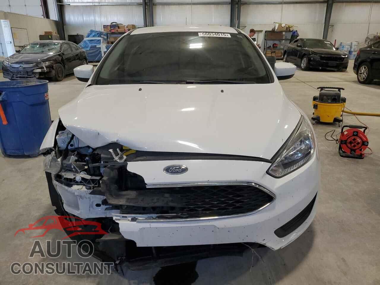 FORD FOCUS 2018 - 1FADP3K26JL287251