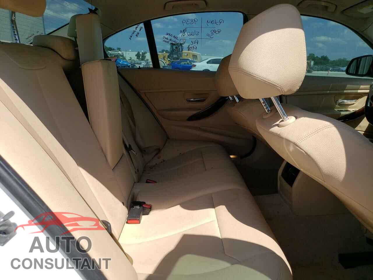 BMW 3 SERIES 2016 - WBA8E1G58GNU10180