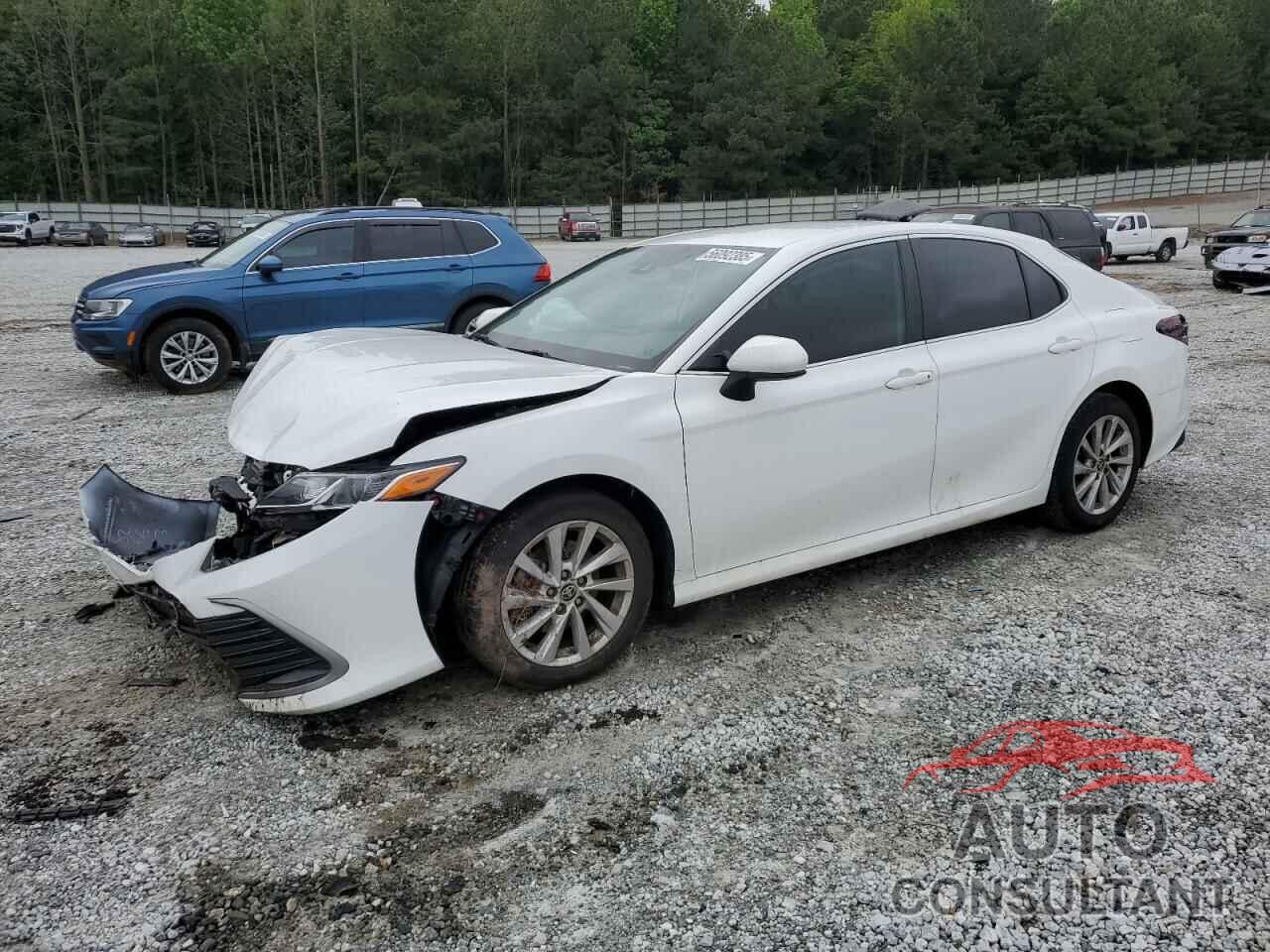 TOYOTA CAMRY 2022 - 4T1C11AK0NU687735