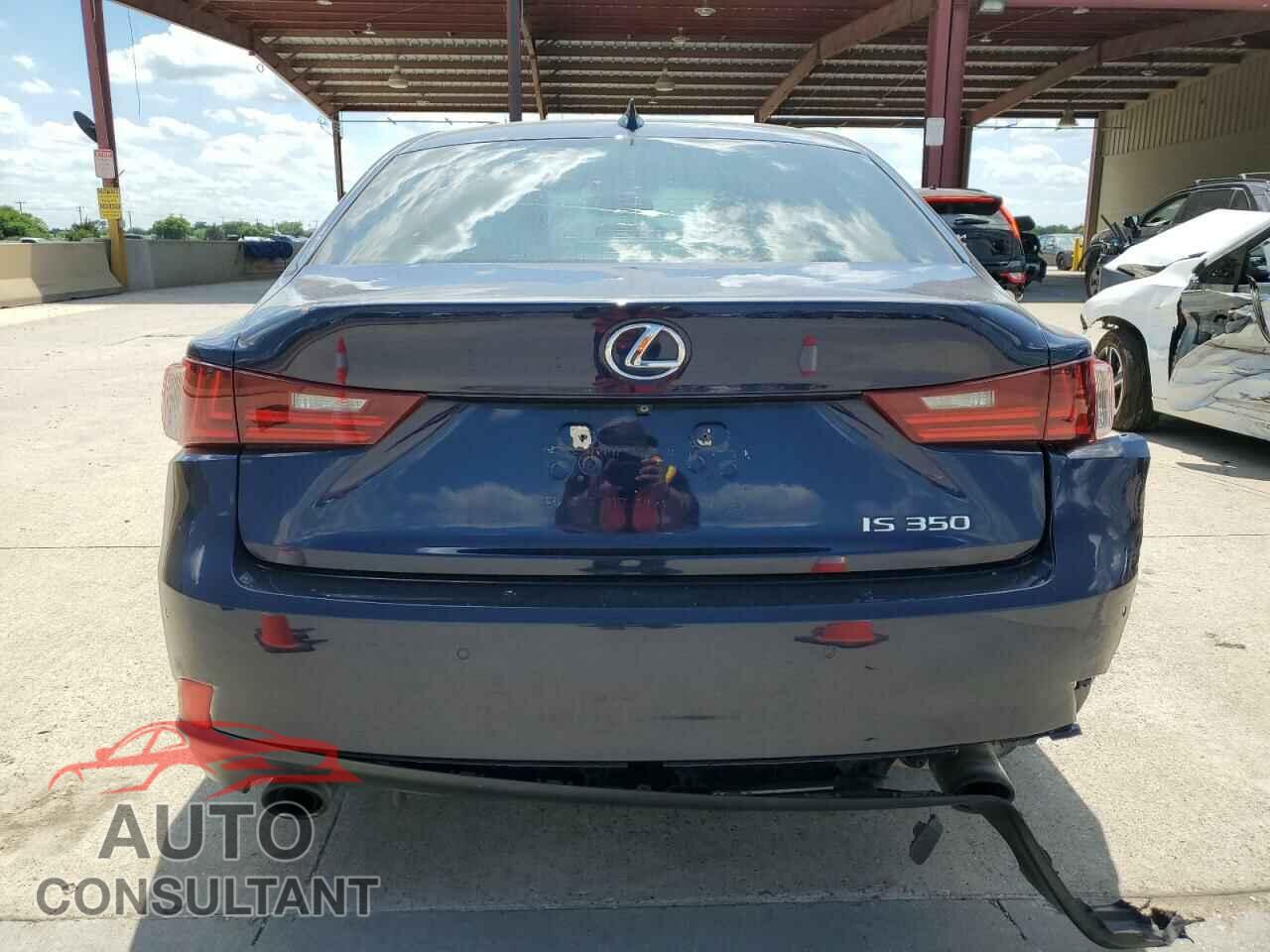 LEXUS IS 2014 - JTHBE1D24E5013032