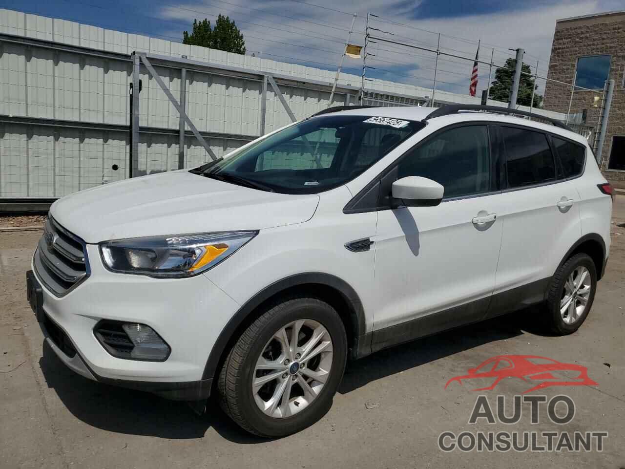 FORD ESCAPE 2018 - 1FMCU9GD0JUC11381