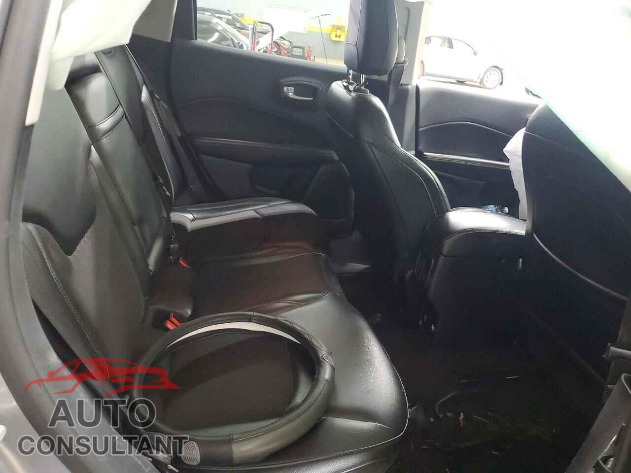 JEEP COMPASS 2017 - 3C4NJDBB0HT688718