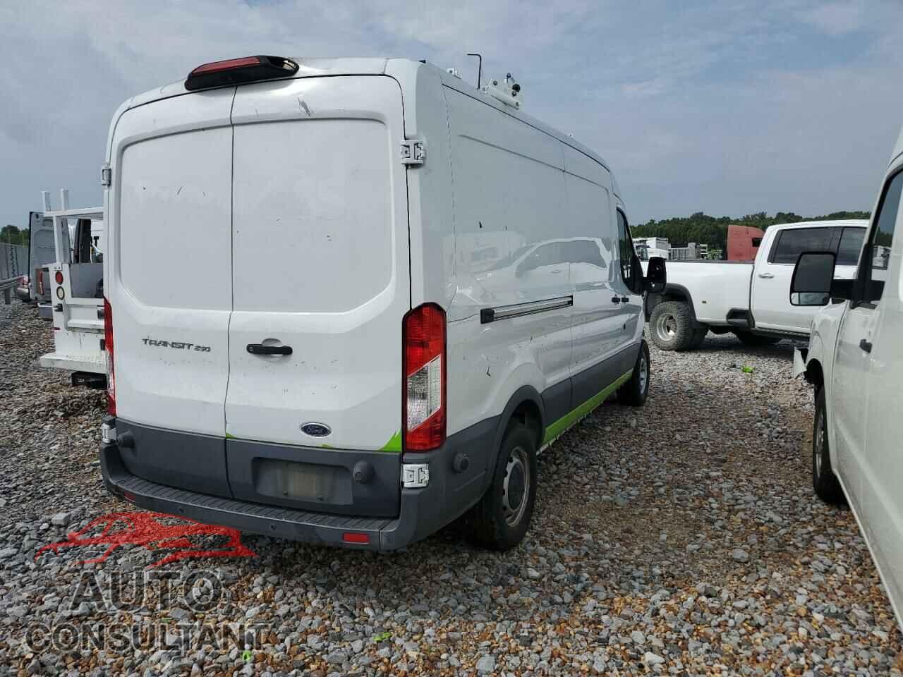 FORD TRANSIT 2018 - 1FTYR2CM7JKA62634