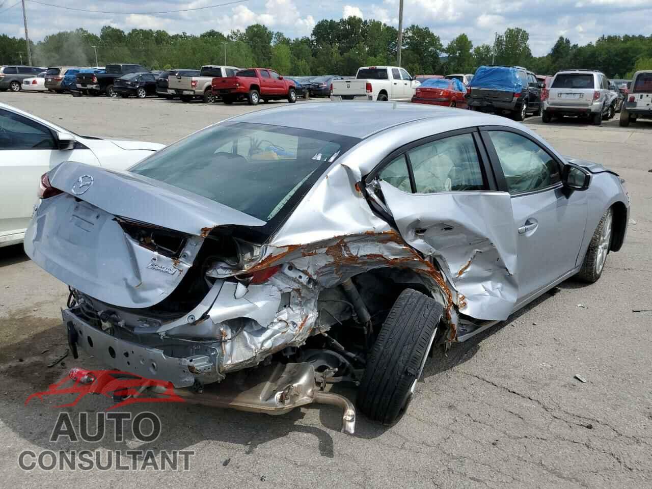 MAZDA 3 2017 - 3MZBN1V7XHM111375