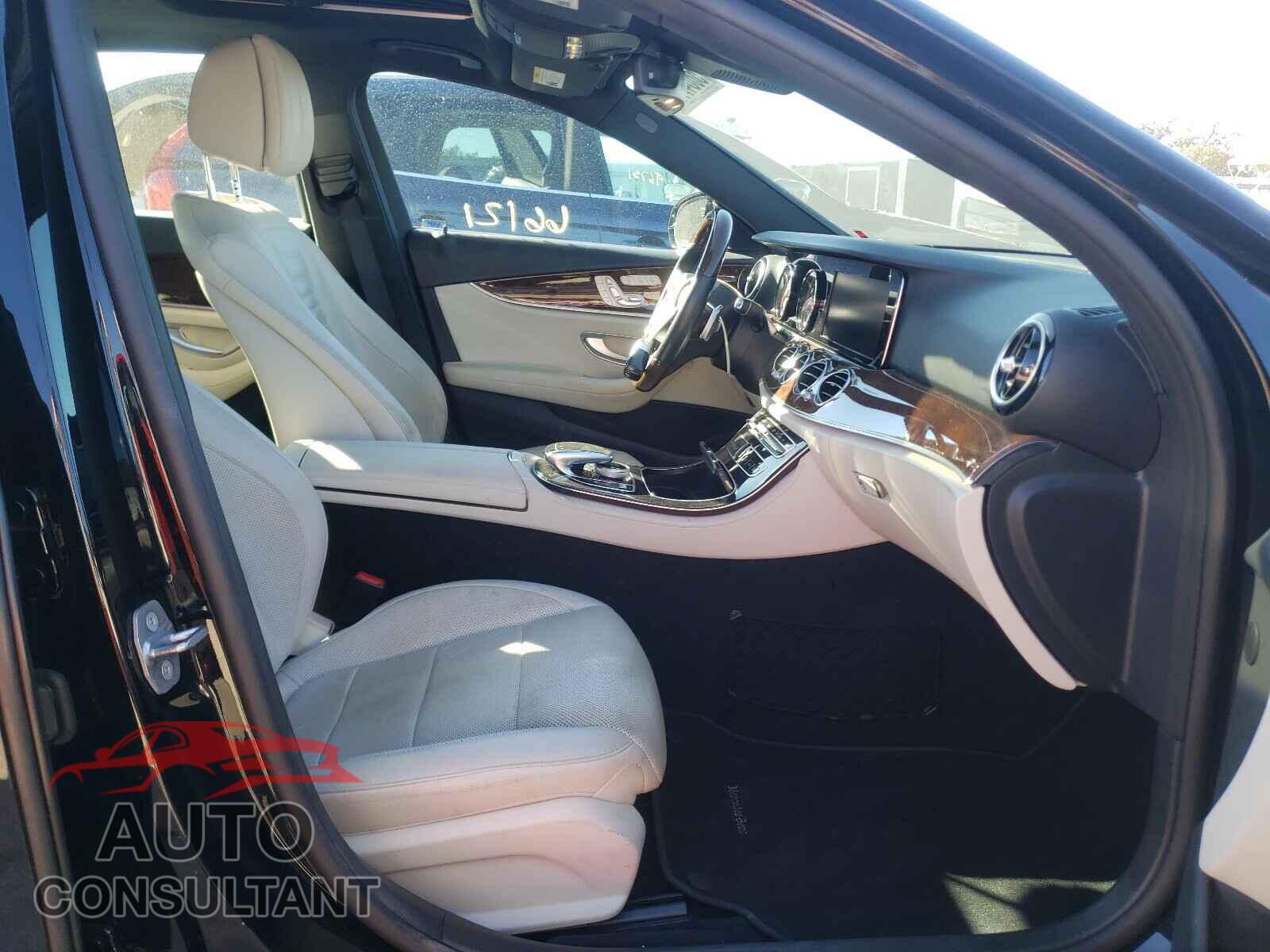 MERCEDES-BENZ E CLASS 2017 - WDDZF4KB5HA171012