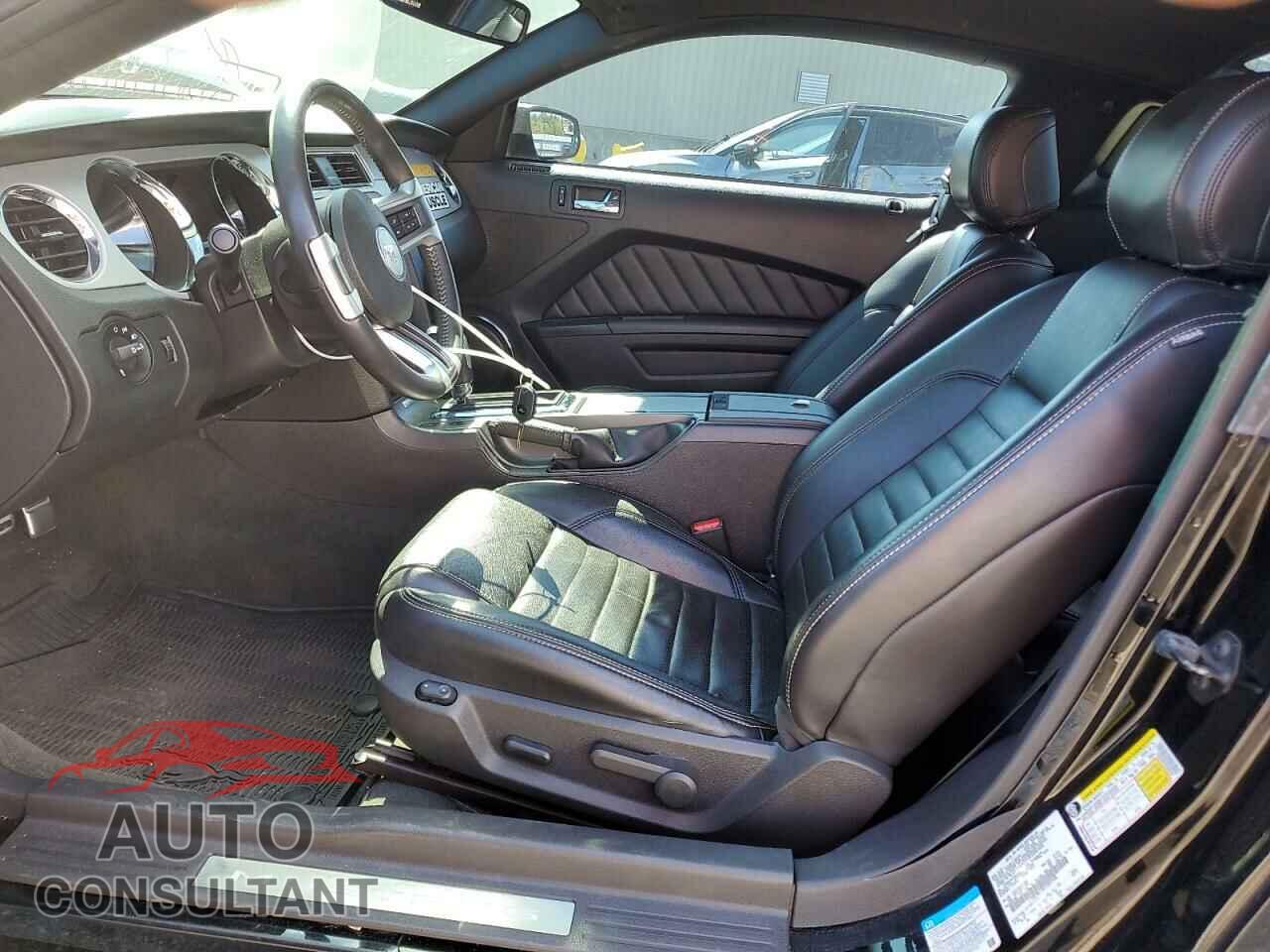 FORD MUSTANG 2014 - 1ZVBP8CF4E5202348
