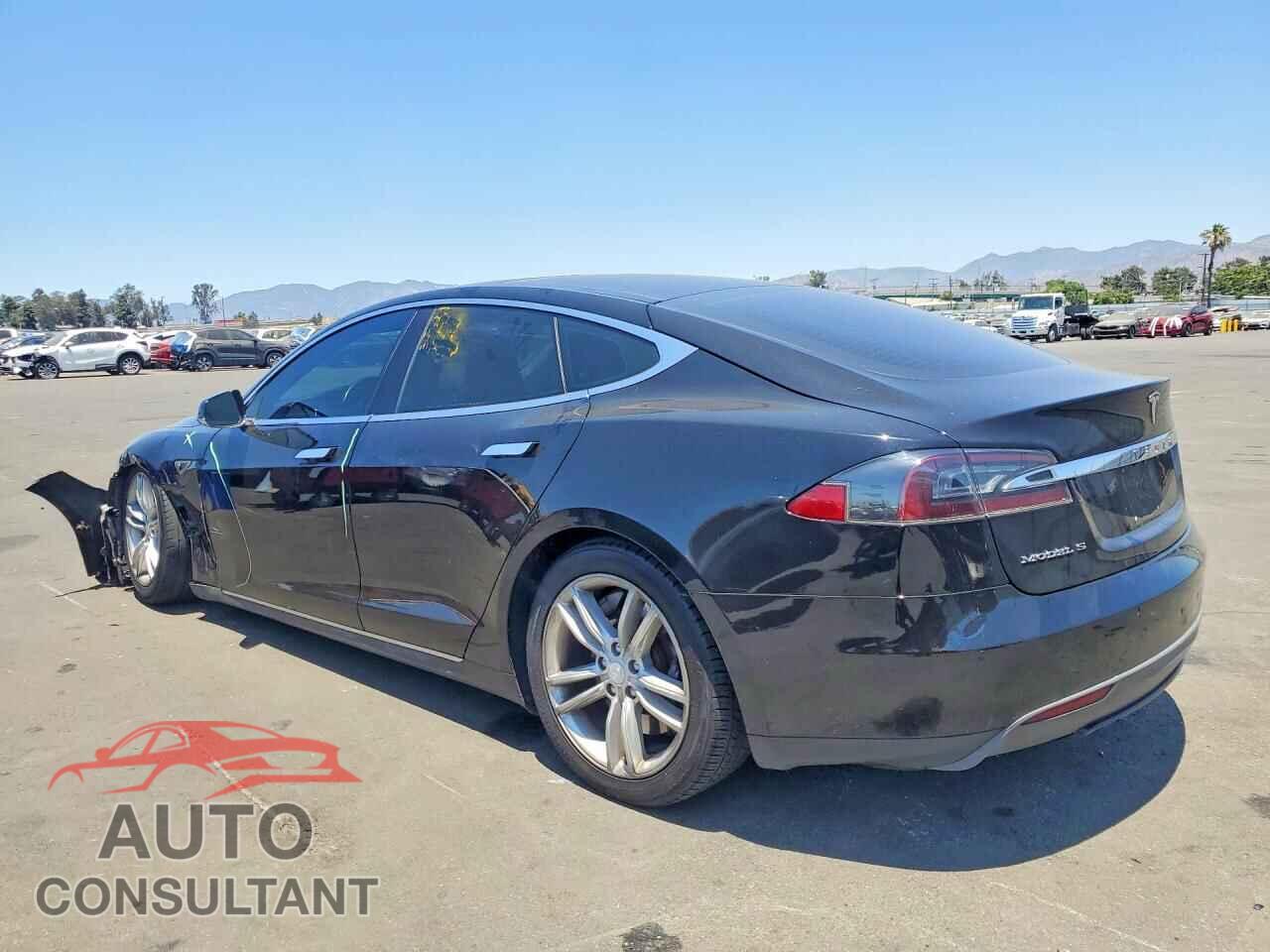 TESLA MODEL S 2015 - 5YJSA1S13FF100539