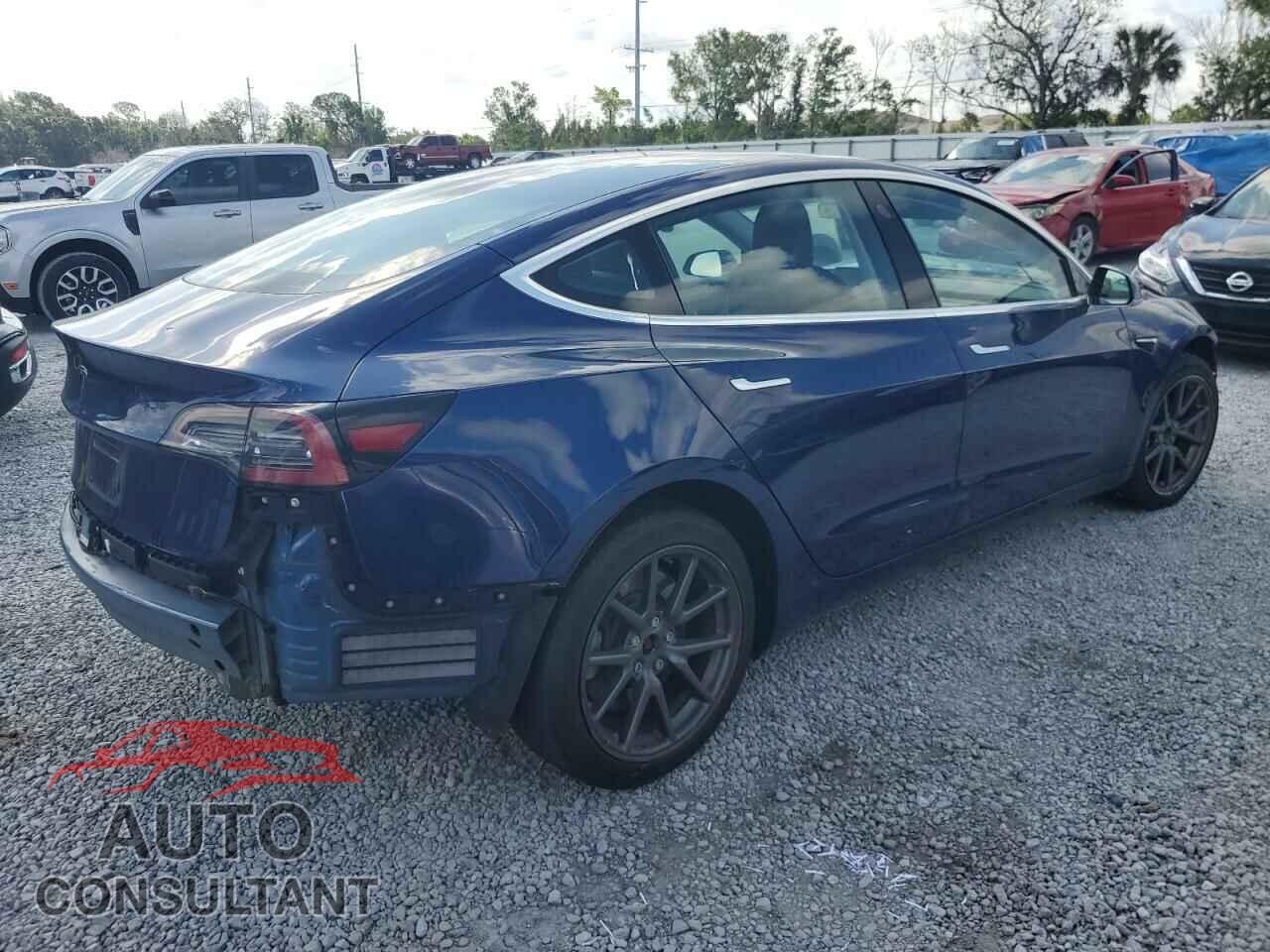TESLA MODEL 3 2018 - 5YJ3E1EA8JF008971