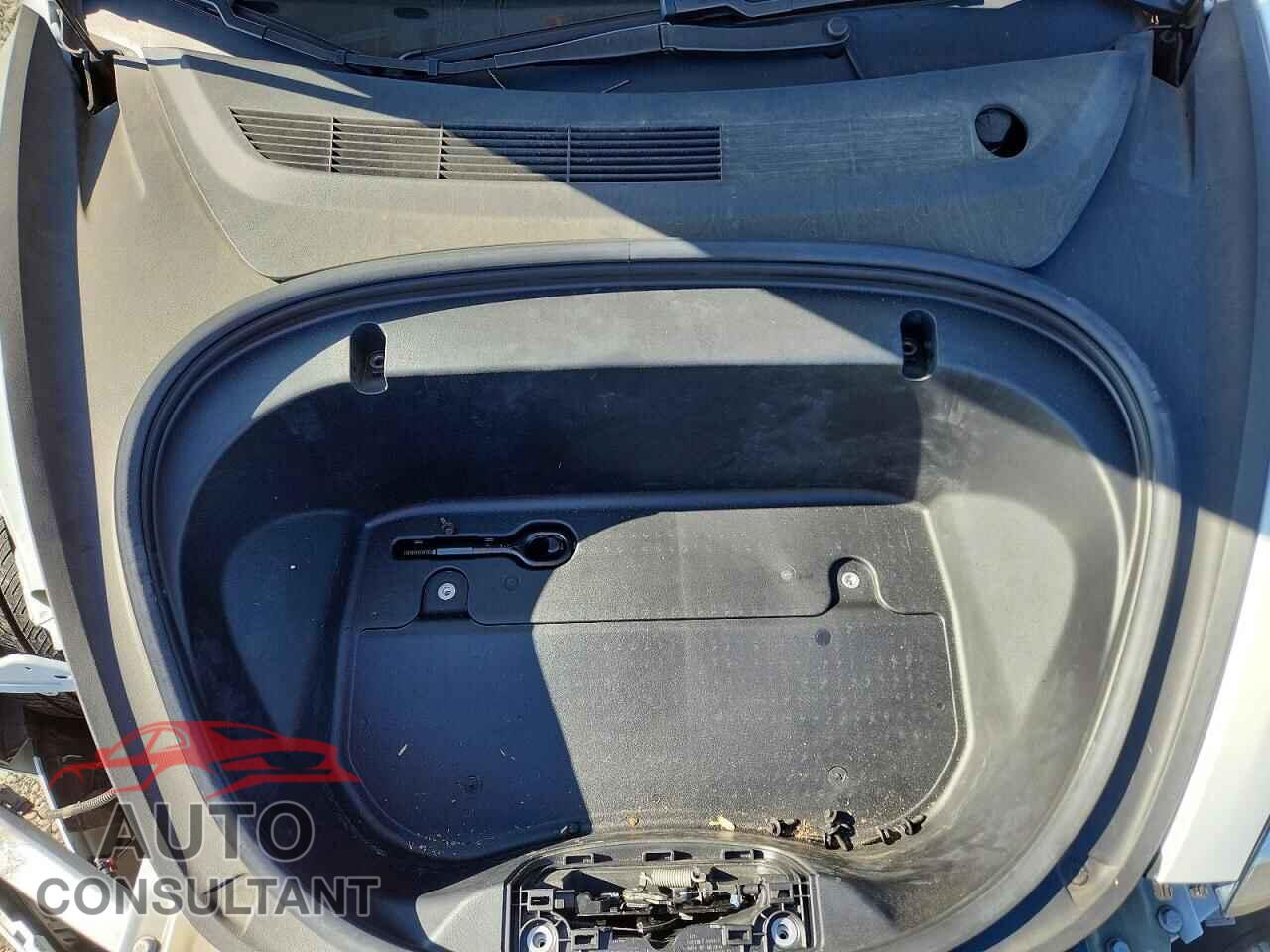 TESLA MODEL 3 2020 - 5YJ3E1EB7LF667331