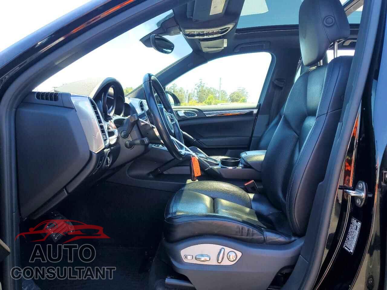 PORSCHE CAYENNE 2018 - WP1AE2A22JLA72530