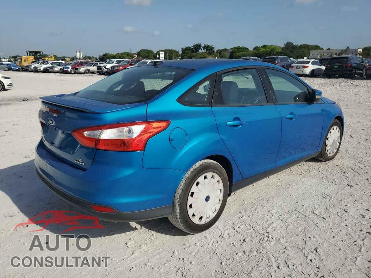 FORD FOCUS 2013 - 1FADP3F2XDL175079