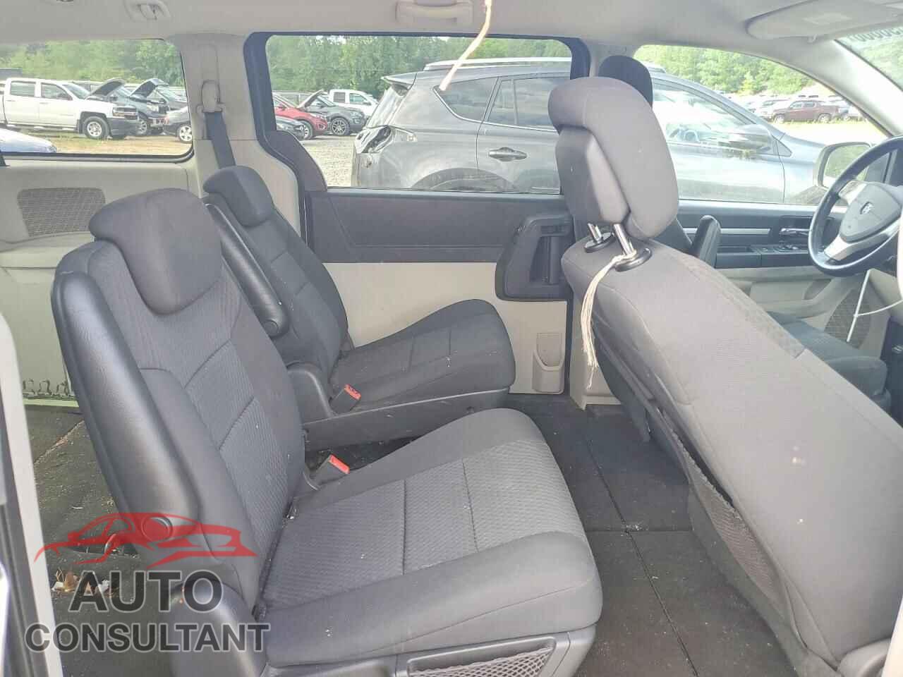 DODGE CARAVAN 2010 - 2D4RN3D13AR365313
