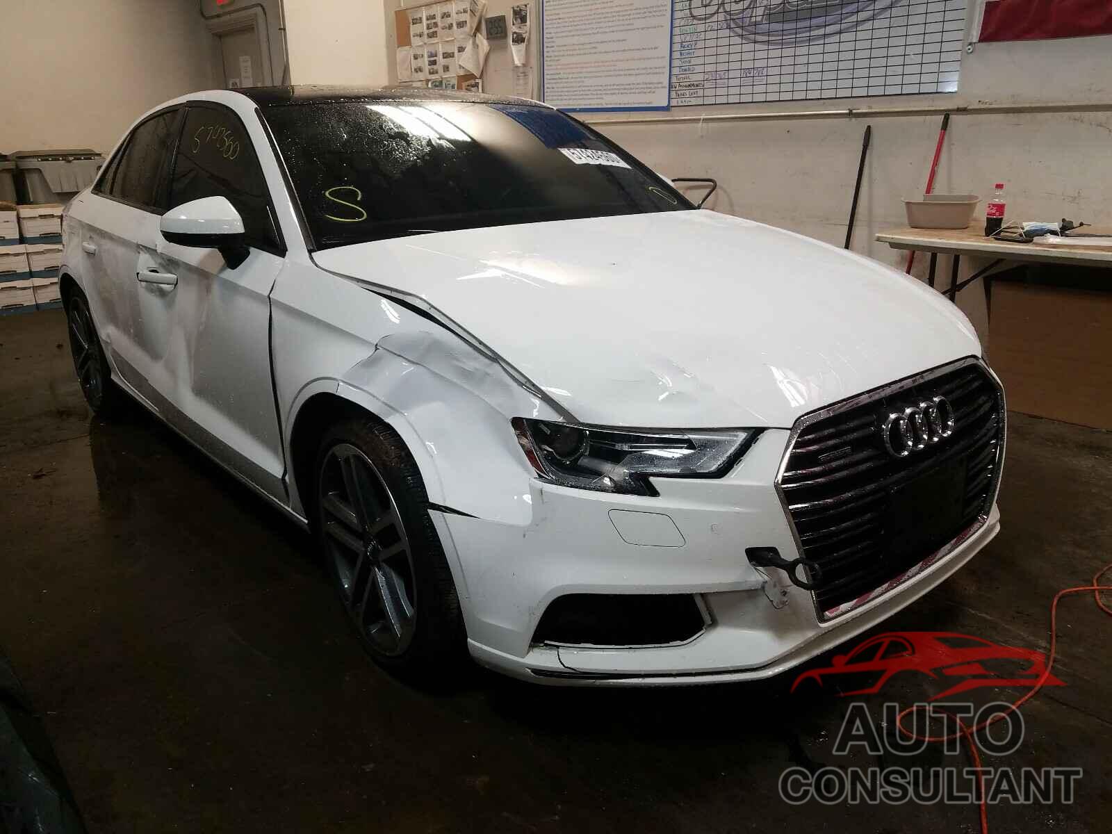 AUDI A3 2017 - WAUB8GFF3H1045667