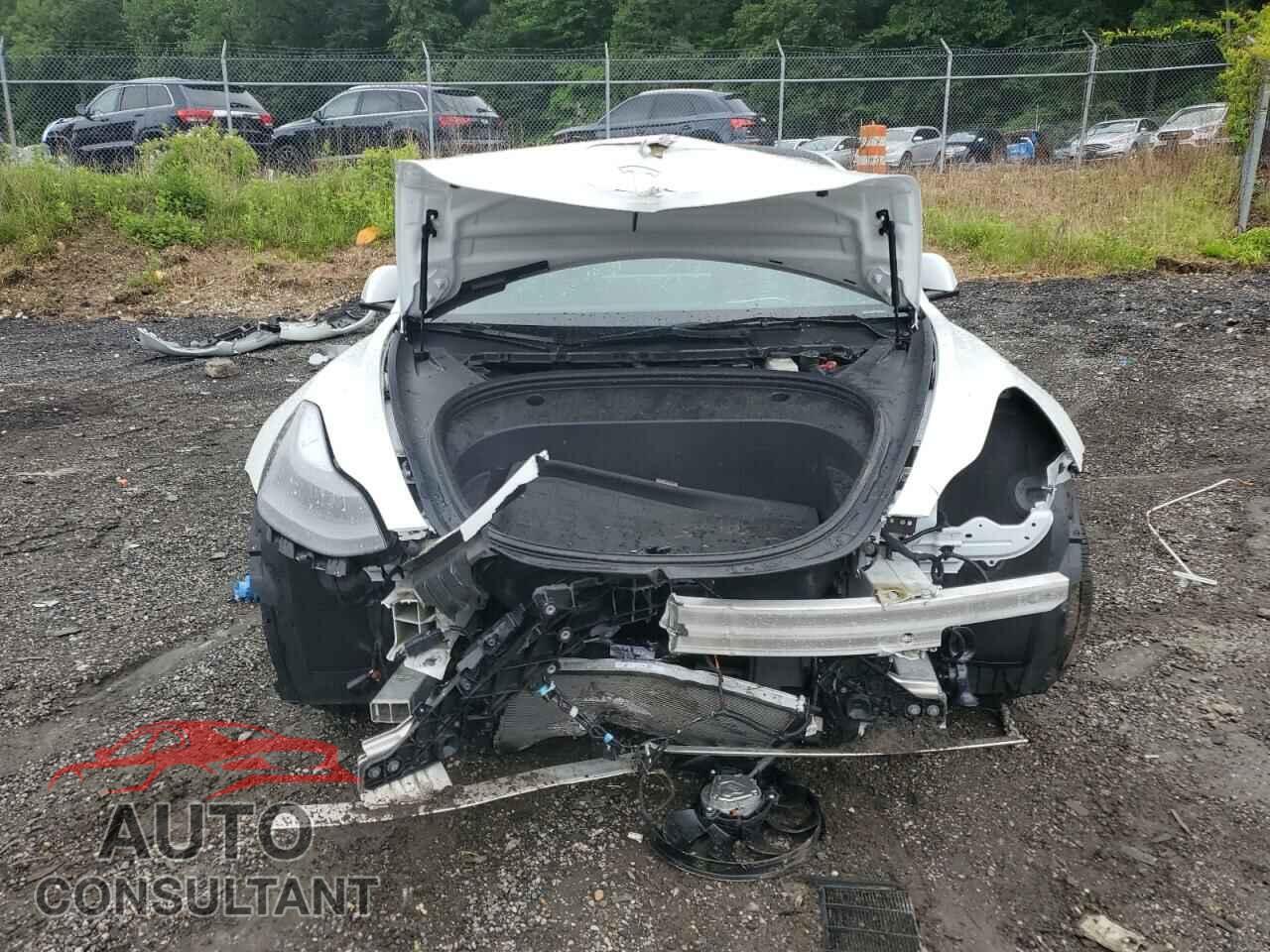 TESLA MODEL 3 2023 - 5YJ3E1EA5PF577642