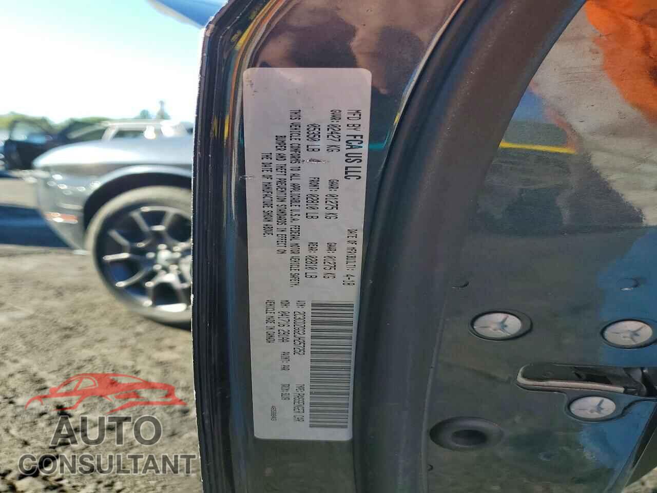 DODGE CHALLENGER 2018 - 2C3CDZGG2JH257252