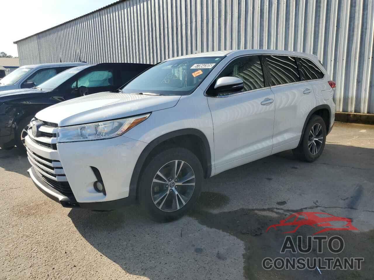 TOYOTA HIGHLANDER 2018 - 5TDZZRFH5JS241095