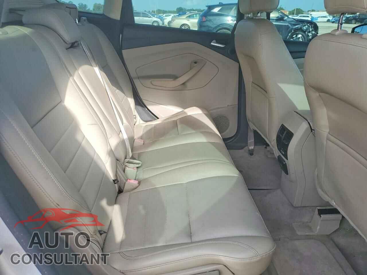 FORD CMAX 2013 - 1FADP5BU6DL524936