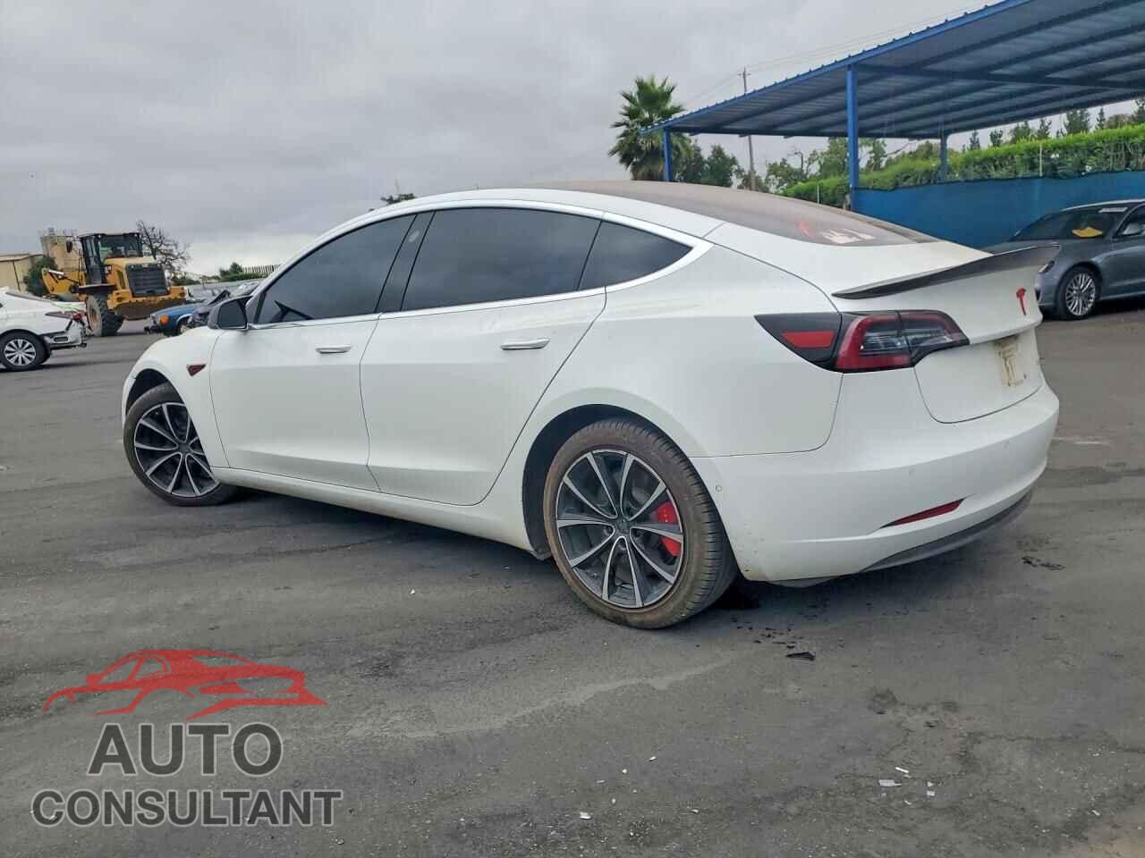 TESLA MODEL 3 2018 - 5YJ3E1EB0JF106594