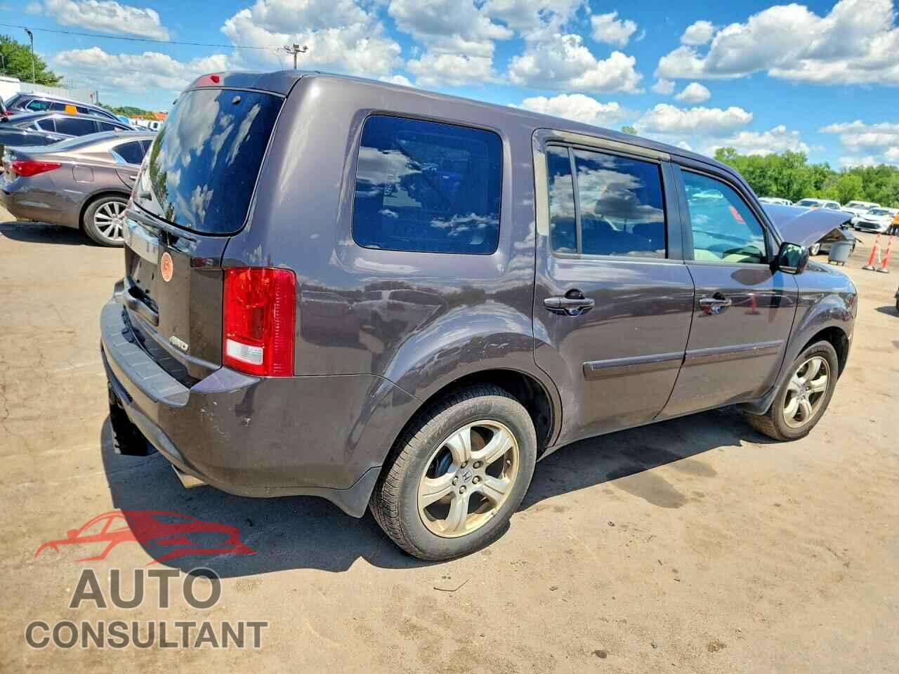 HONDA PILOT 2013 - 5FNYF4H40DB071559