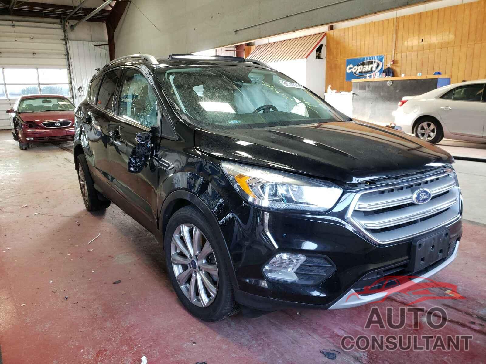 FORD ESCAPE 2017 - 1FMCU9J9XHUD63554