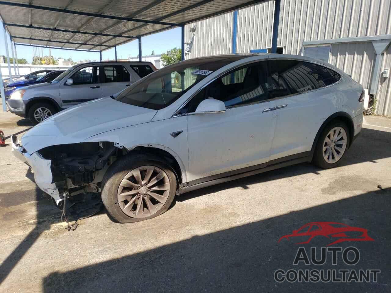 TESLA MODEL X 2018 - 5YJXCDE21JF127124