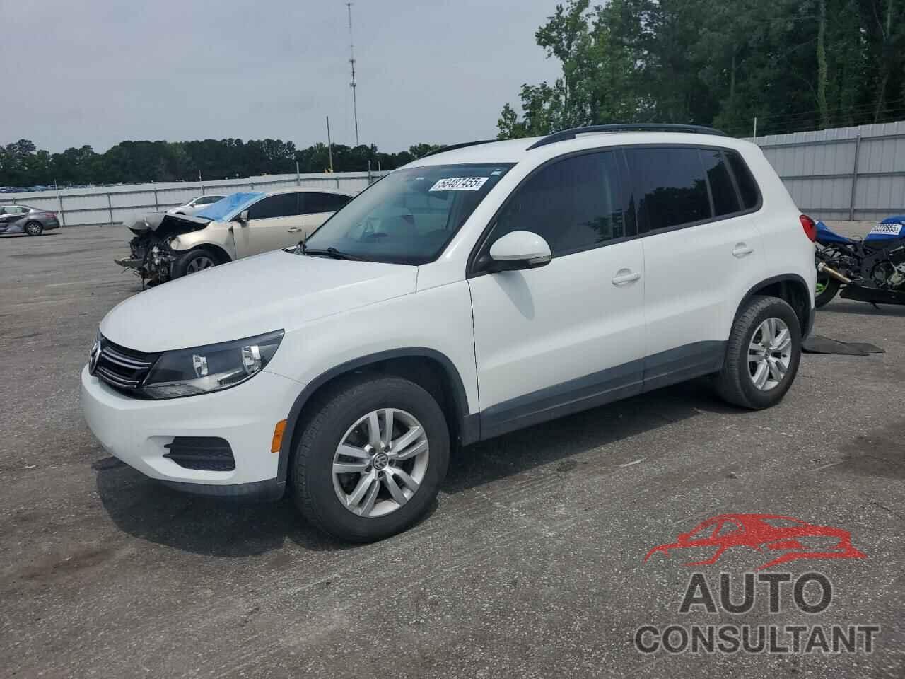 VOLKSWAGEN TIGUAN 2017 - WVGAV7AX7HK017576