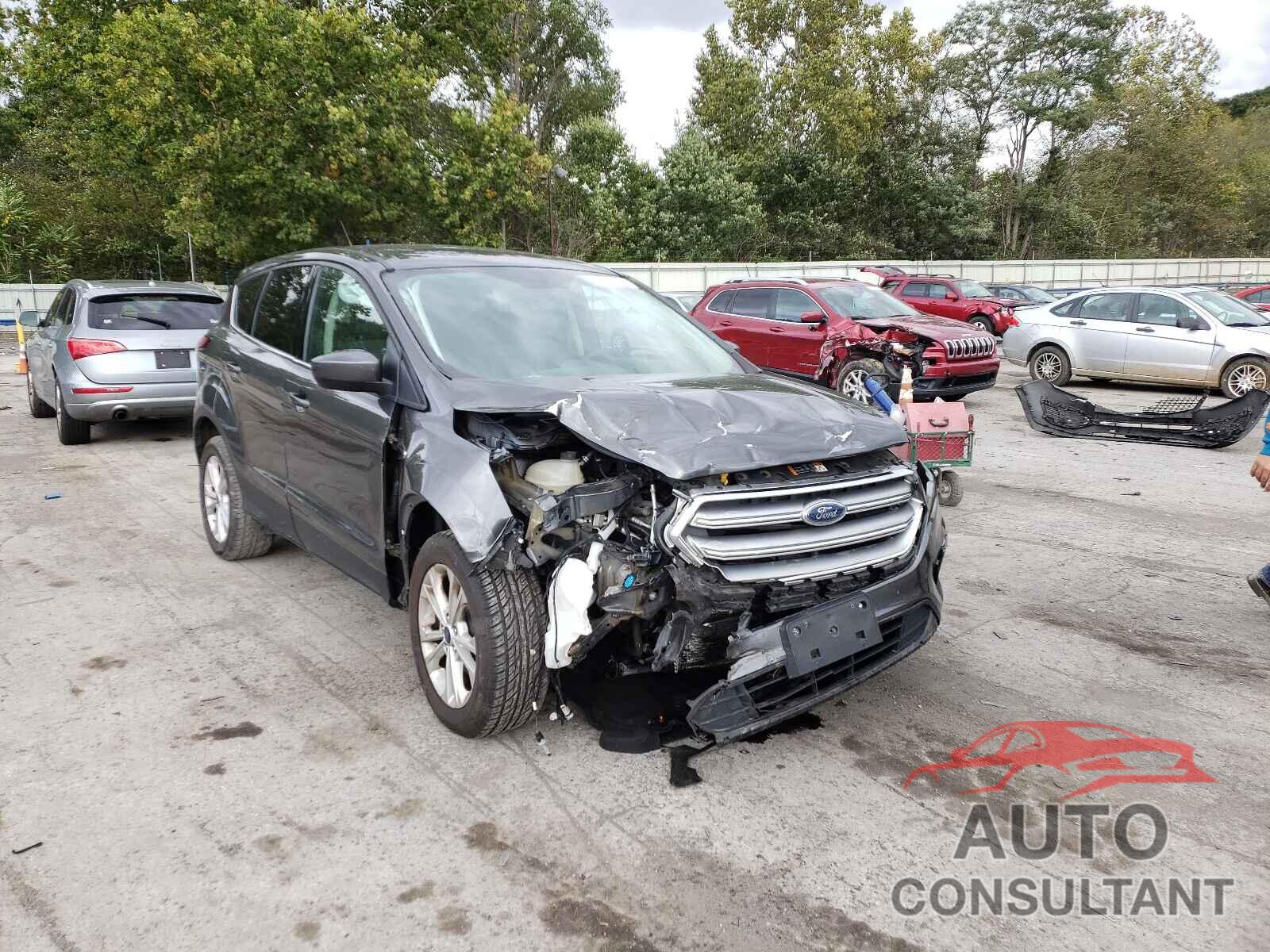 FORD ESCAPE 2017 - 1FMCU0GD5HUE04020
