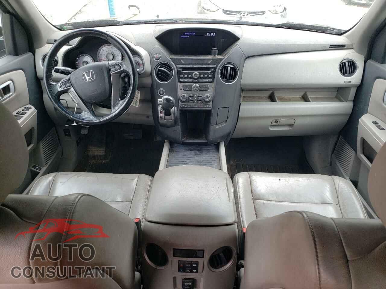 HONDA PILOT 2015 - 5FNYF4H58FB024193