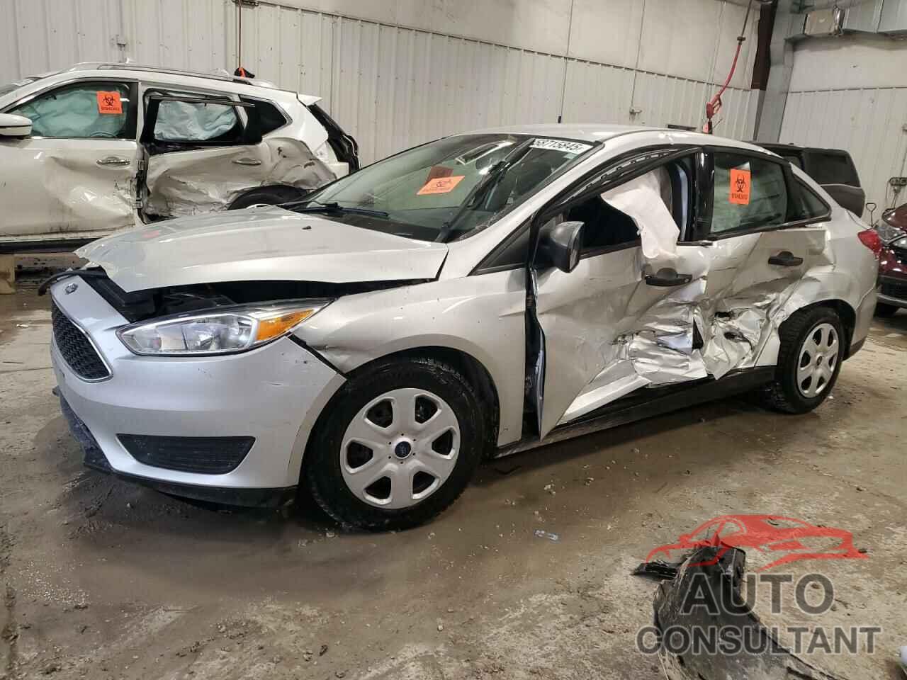 FORD FOCUS 2016 - 1FADP3E29GL224553