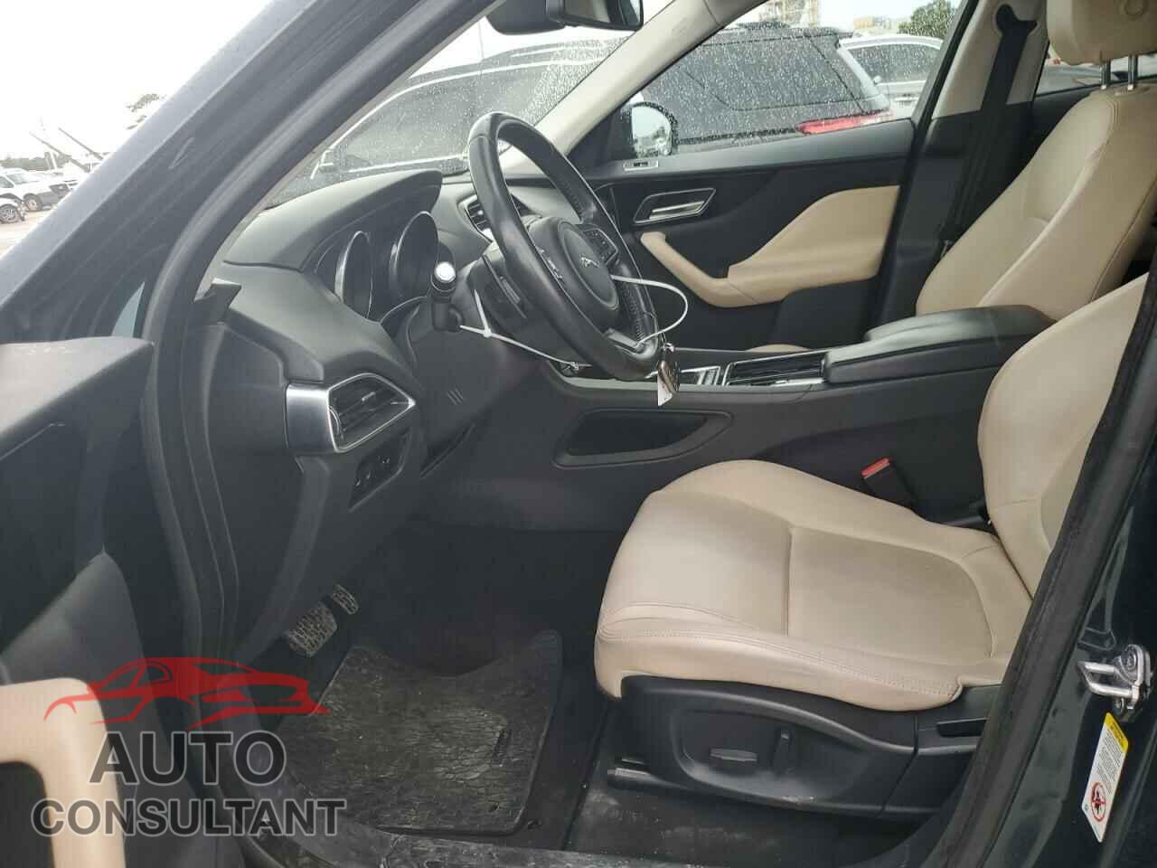 JAGUAR F-PACE 2018 - SADCJ2FX1JA272437