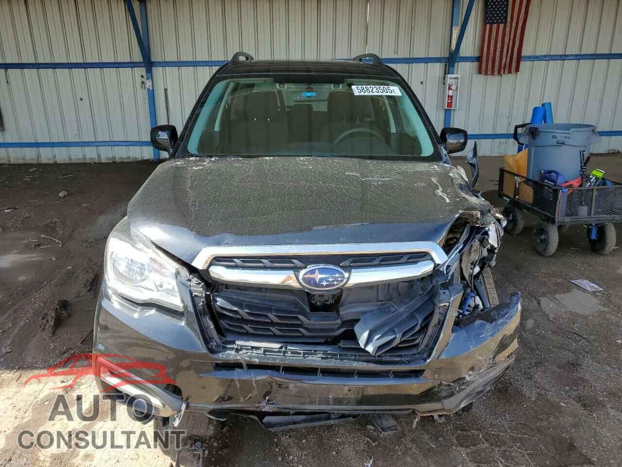 SUBARU FORESTER 2018 - JF2SJAGC4JH581048