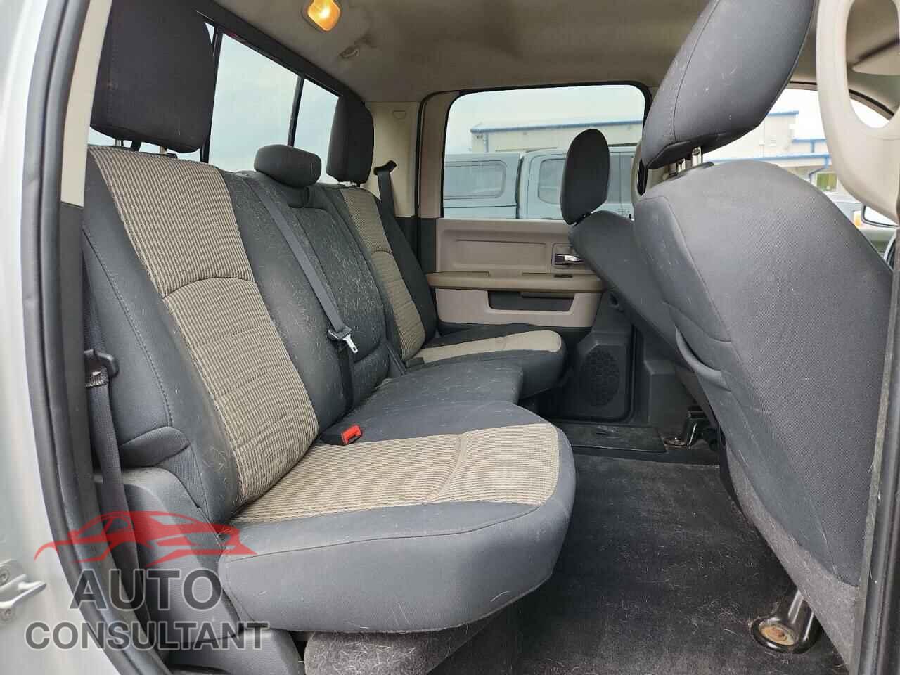 DODGE RAM 1500 2012 - 1C6RD7LT7CS160970