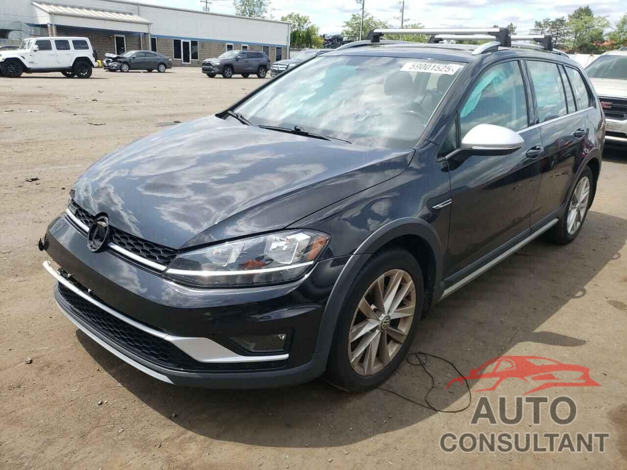 VOLKSWAGEN GOLF 2018 - 3VWM17AU6JM768019