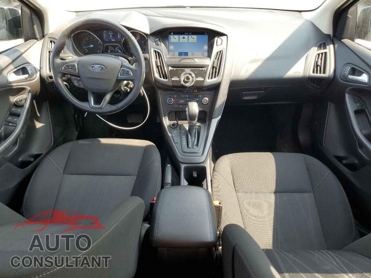 FORD FOCUS 2018 - 1FADP3H25JL211348