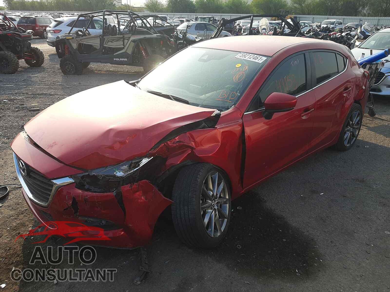 MAZDA 3 2018 - 3MZBN1L35JM266891
