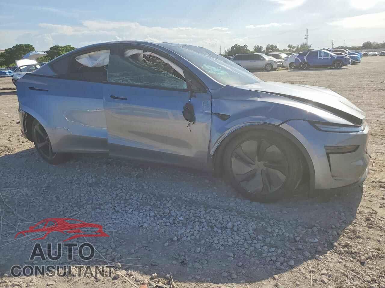 TESLA MODEL Y 2026 - 7SAYGDED1TA704277