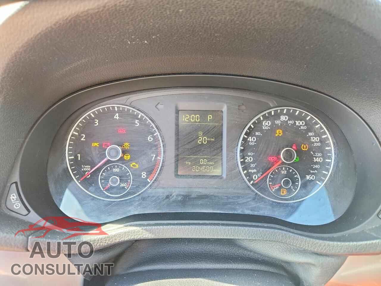 VOLKSWAGEN PASSAT 2015 - 1VWAT7A35FC015448