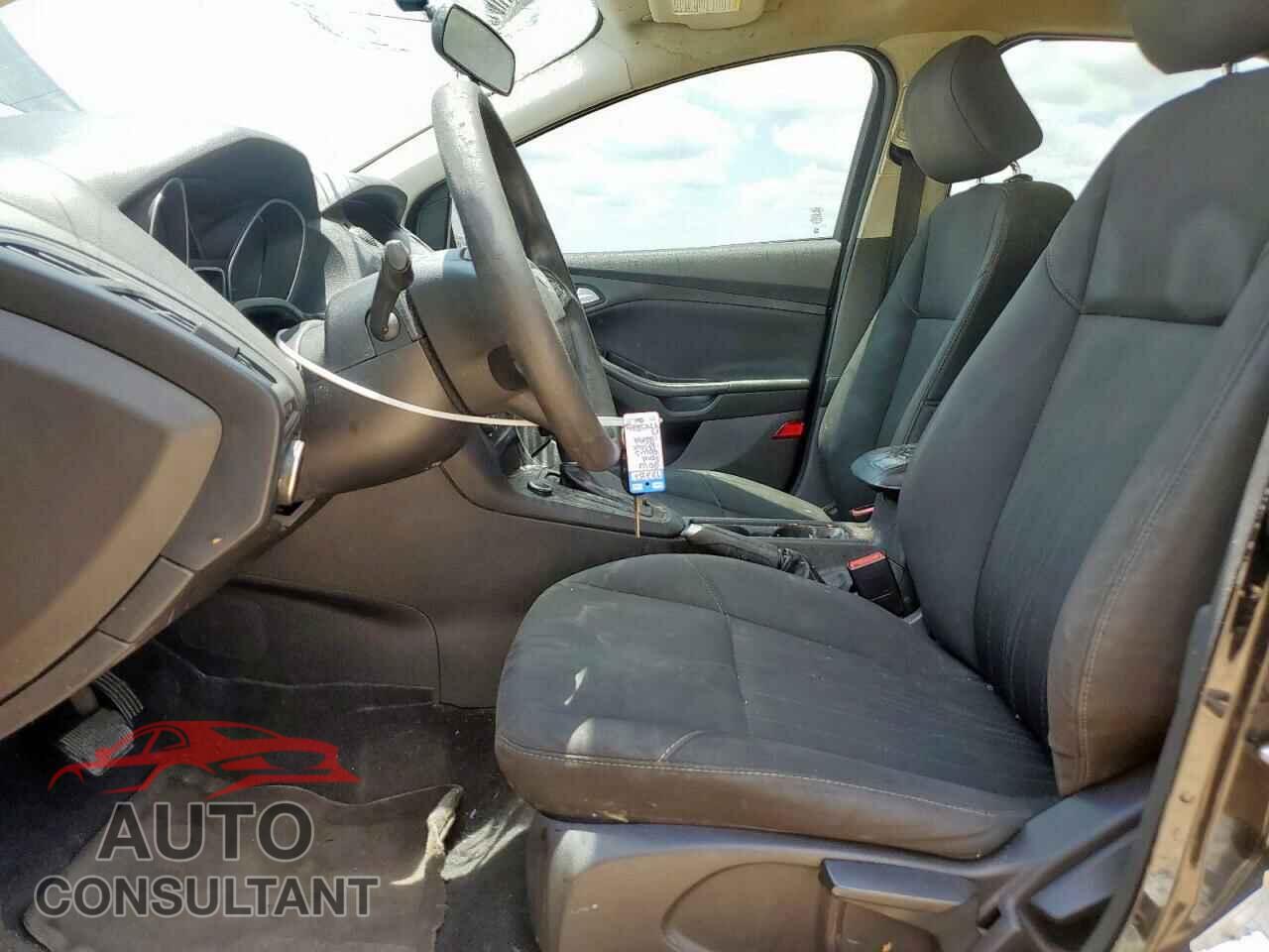 FORD FOCUS 2016 - 1FADP3F23GL271205
