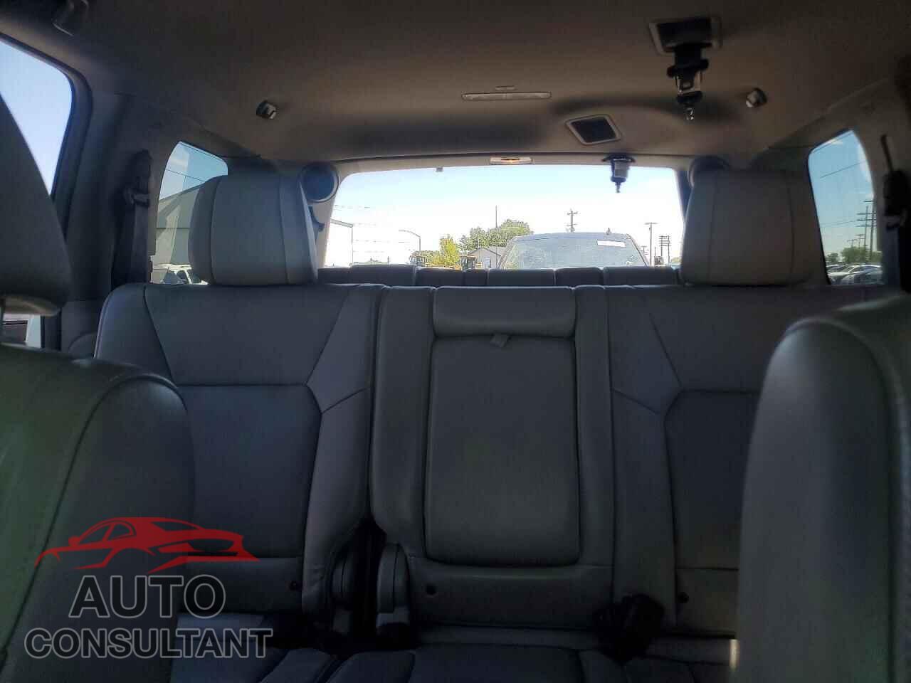 HONDA PILOT 2013 - 5FNYF4H99DB001179