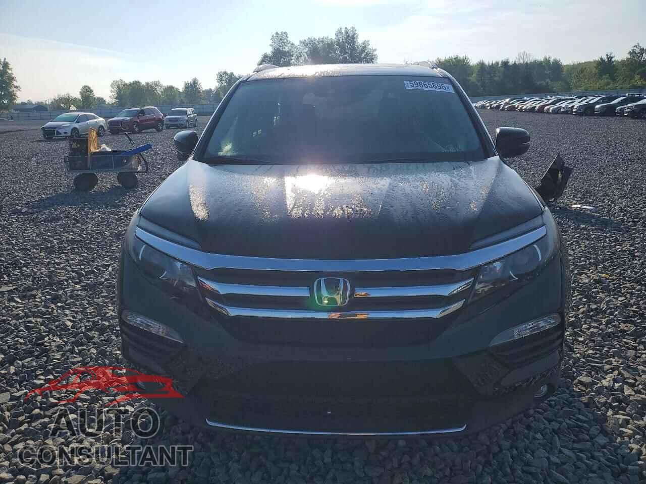 HONDA PILOT 2017 - 5FNYF6H99HB002950