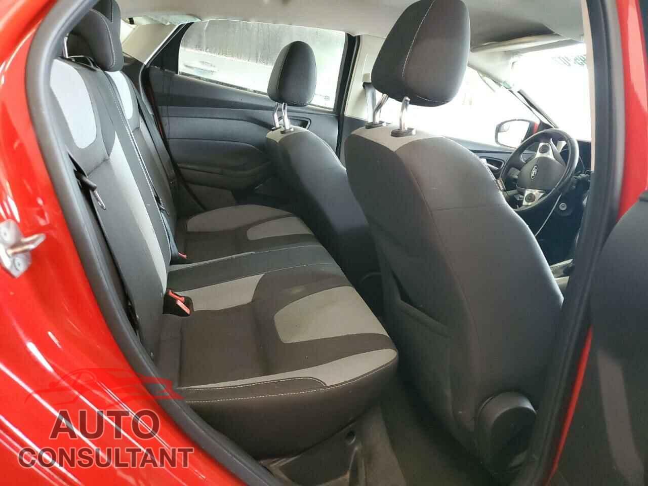 FORD FOCUS 2012 - 1FAHP3F21CL153066