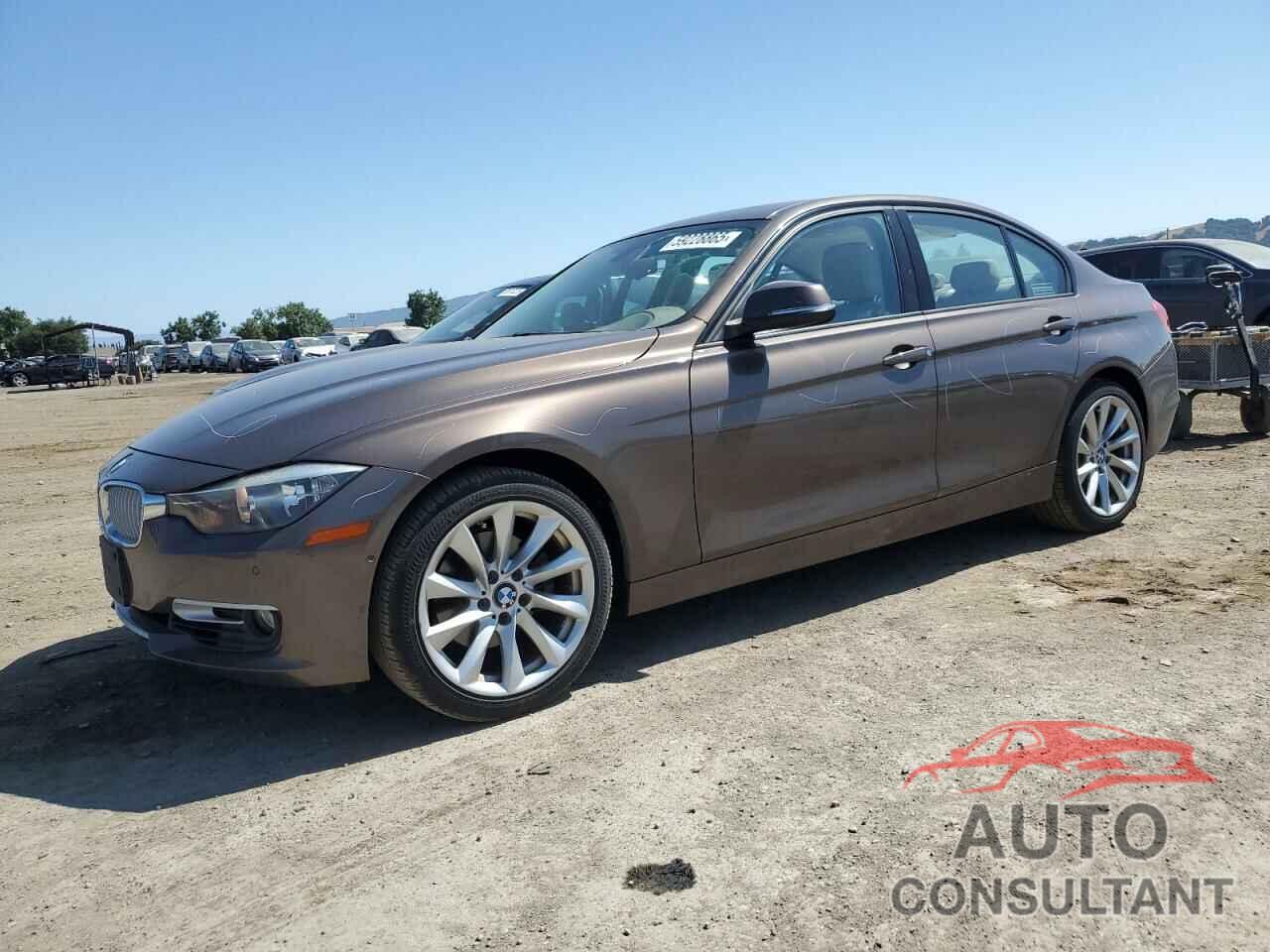 BMW 3 SERIES 2013 - WBA3C1C57DF435292