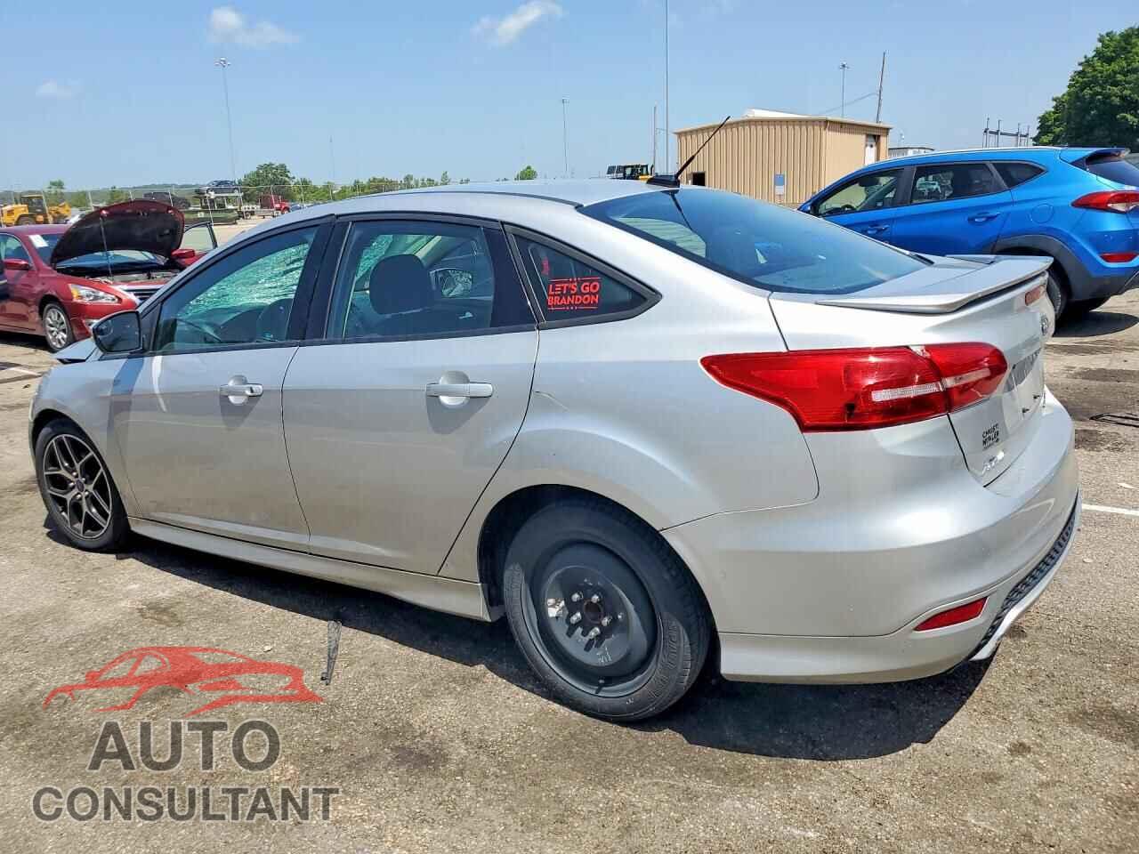 FORD FOCUS 2015 - 1FADP3F25FL373961