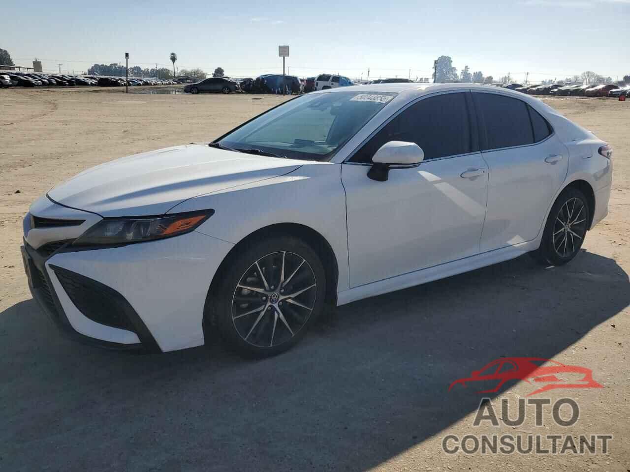 TOYOTA CAMRY 2022 - 4T1G11AK5NU714588