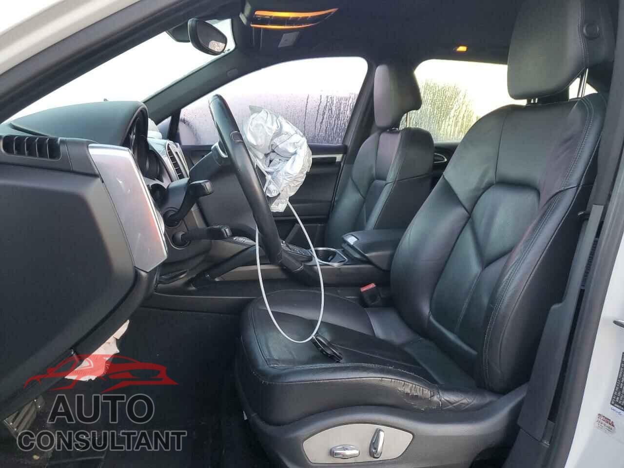 PORSCHE CAYENNE 2013 - WP1AB2A28DLA85229