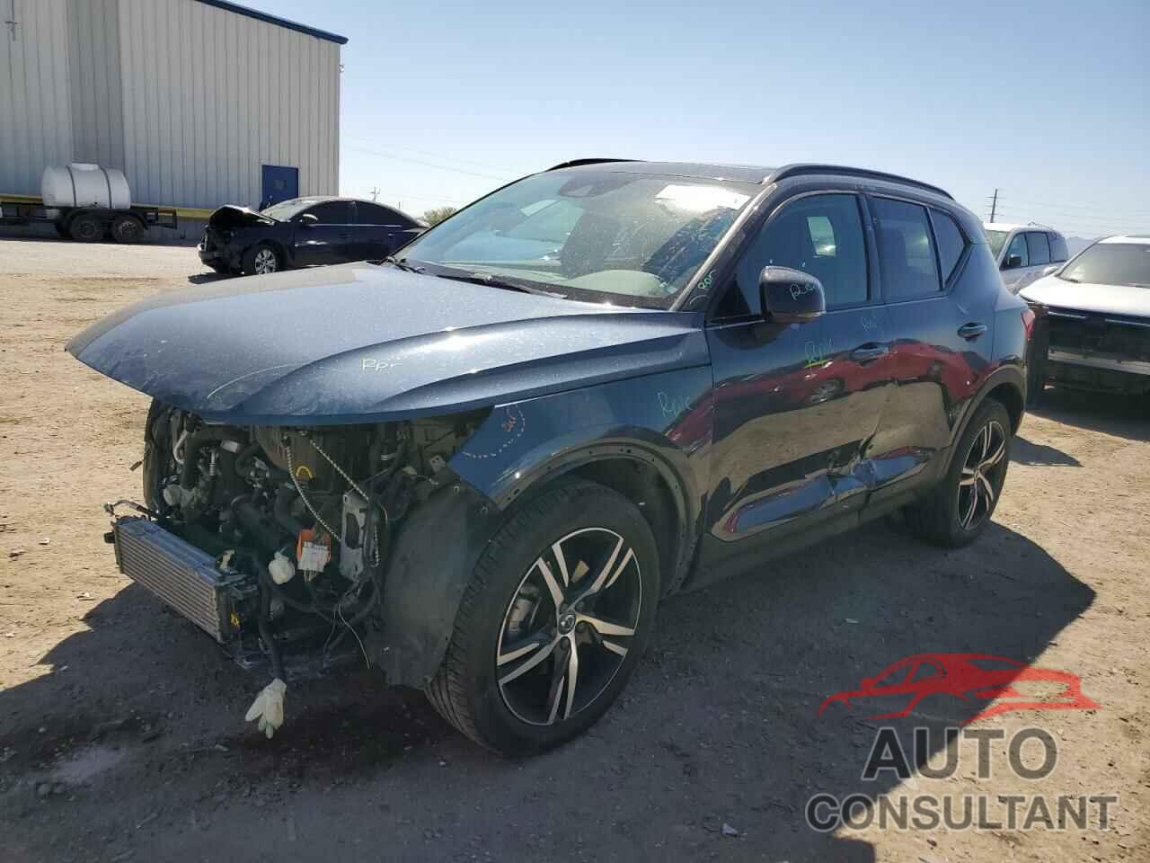 VOLVO XC40 2022 - YV4162UM5N2695970
