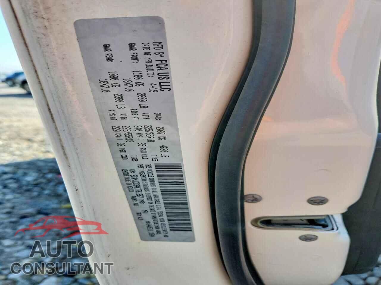JEEP COMPASS 2019 - 3C4NJDCB4KT761367