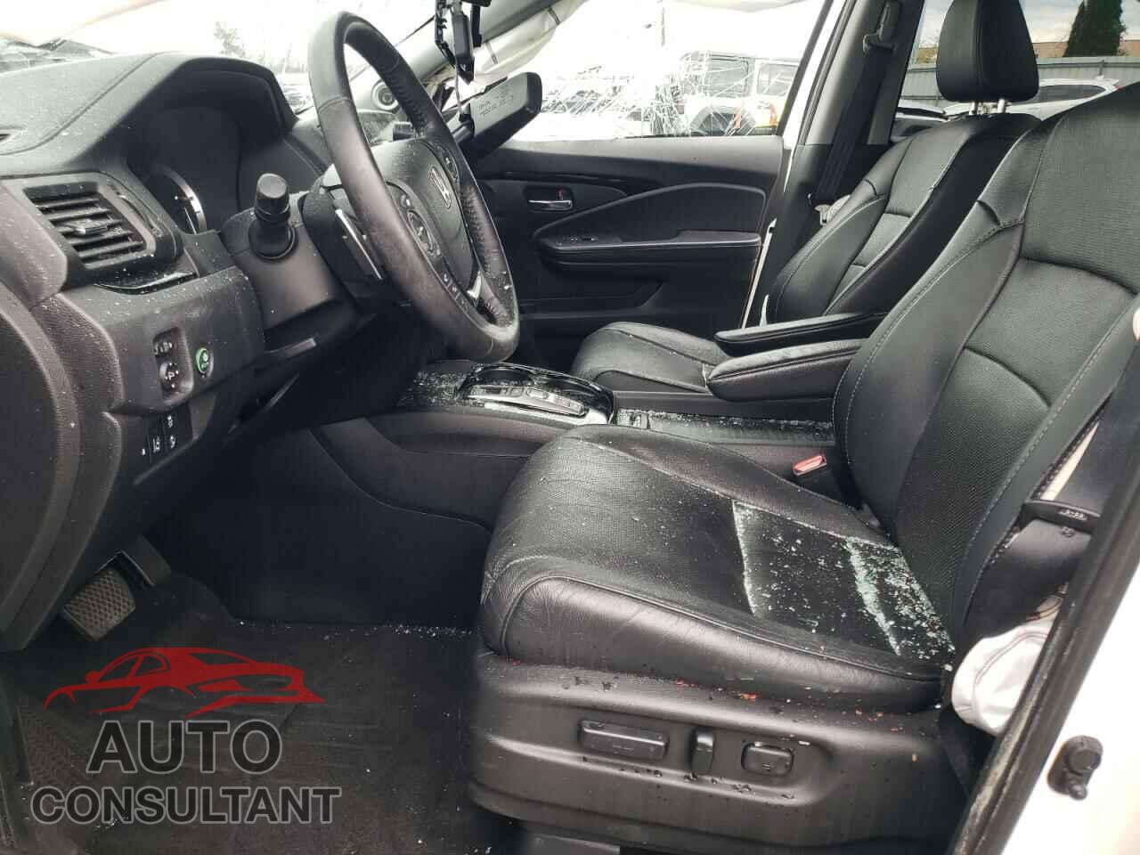 HONDA PILOT 2018 - 5FNYF6H09JB035762