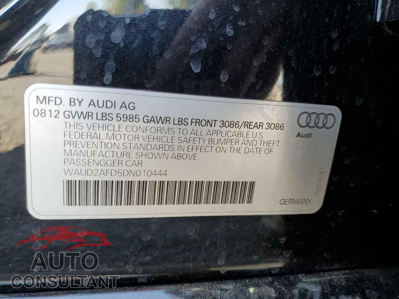 AUDI S8 2013 - WAUD2AFD5DN010444